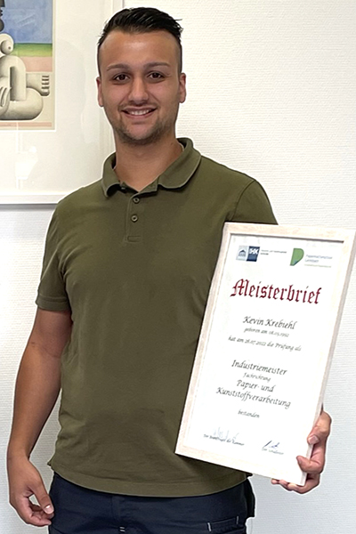 der neue eXtra4 Betriebsleiter mit Meisterbrief der neue eXtra4 Betriebsleiter mit Meisterbrief