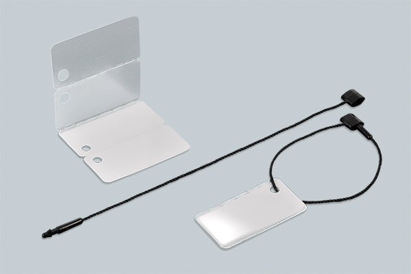 Anwendung von Sicherheitsfaeden bei selbstklebenden Faden-Etiketten vom Typ WrapTag bei der Auszeichnung von Schmuck wraptag 35 3065 sicherheitsfaden